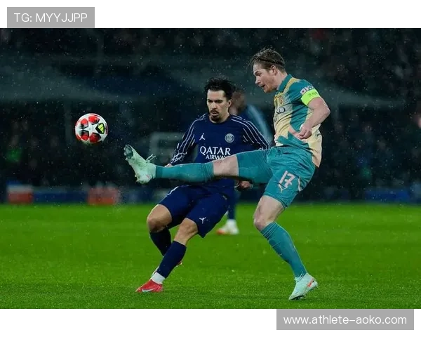 足球巨星转会风云揭秘：换队背后的策略与动因解析